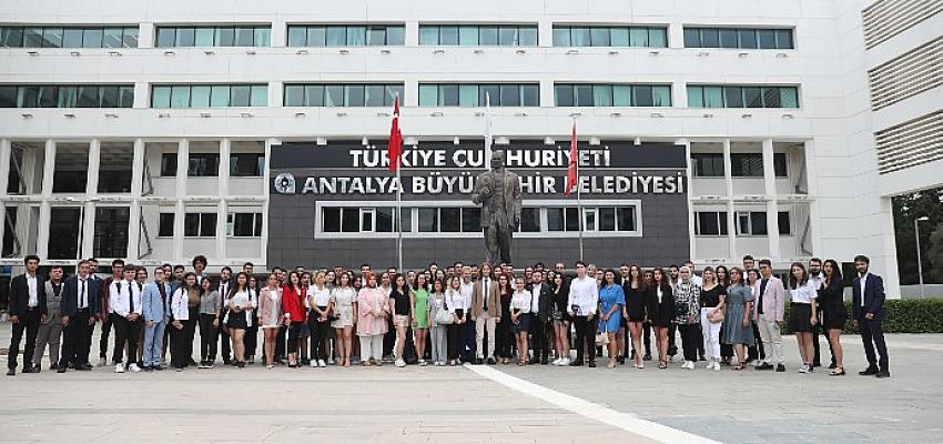 Antalya Büyükşehir gençler için Dypall Ağı’na üye oldu