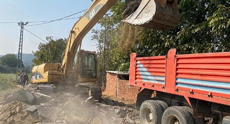 Beydağ’da Yol Düzenleme Çalışması Yapılıyor