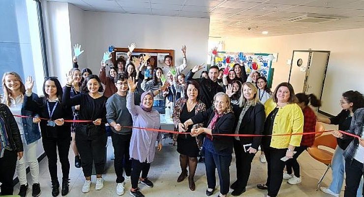 Sağlık Elimizde: Güvenli Bakım İçin Ellerini Yıka
