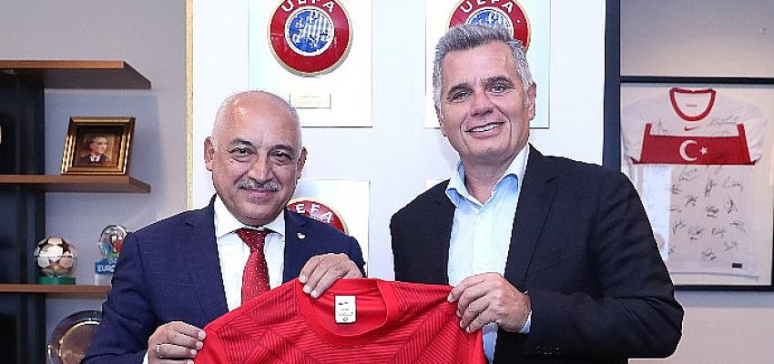 TFF Başkanı Mehmet Büyükekşi’ye Turkcell Genel Müdürü Murat Erkan’dan ziyaret