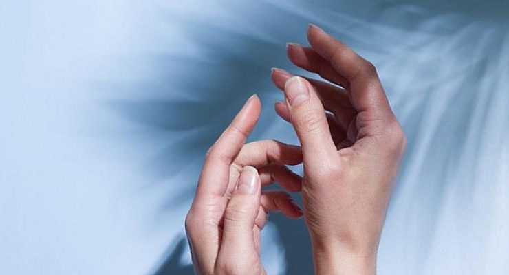 Tırnaktaki Renk ve Biçim Değişimleri Hastalıkların Habercisi Olabilir