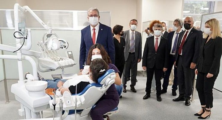 EÜ Diş Hekimliği Fakültesi “Dijital Klinik” hizmet vermeye başladı