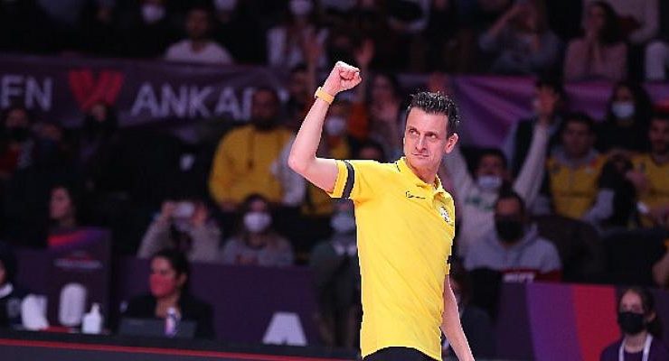 Giovanni Guidetti 3 yıl daha VakıfBank’ta