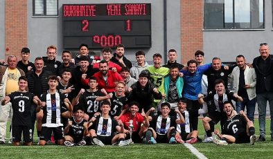 Burhaniye Belediyespor U-18 Takımı Üst Üste 2. Kez Türkiye Şampiyonası'nda
